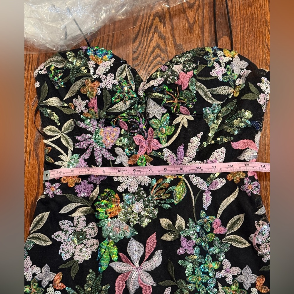 Mac Duggal Spaghetti Strap Bustier Embroidered Applique floral sequin Gown Sz 6 - Picture 15 of 16